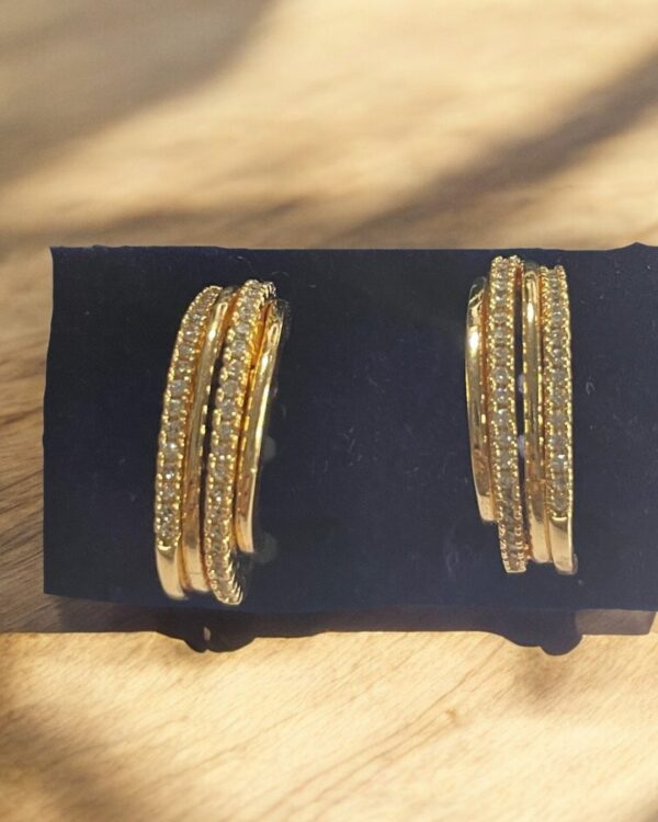 Elevate your style with our Ad Earning Collection – where tradition meets trend. Perfect for both ethnic elegance and modern glam!